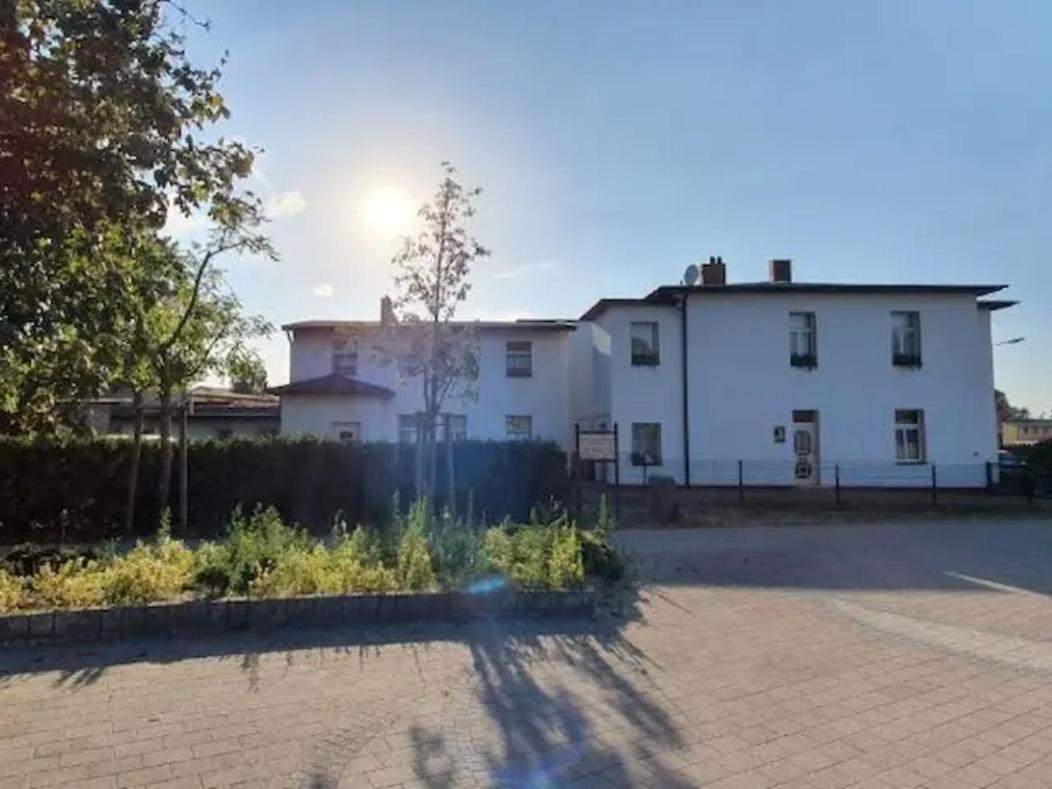 Schoene Geraeumige Ferienwohnung Am Park Heringsdorf  Eksteriør billede