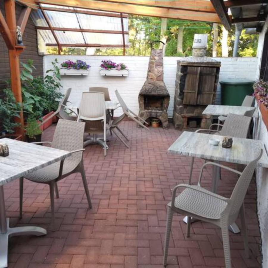 Schoene Geraeumige Ferienwohnung Am Park Heringsdorf  Eksteriør billede